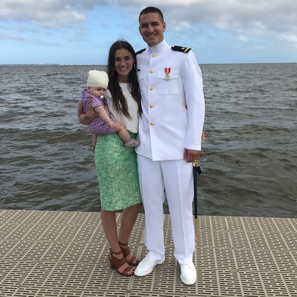 Meet your Posher, Emily - Picture 4 of 4