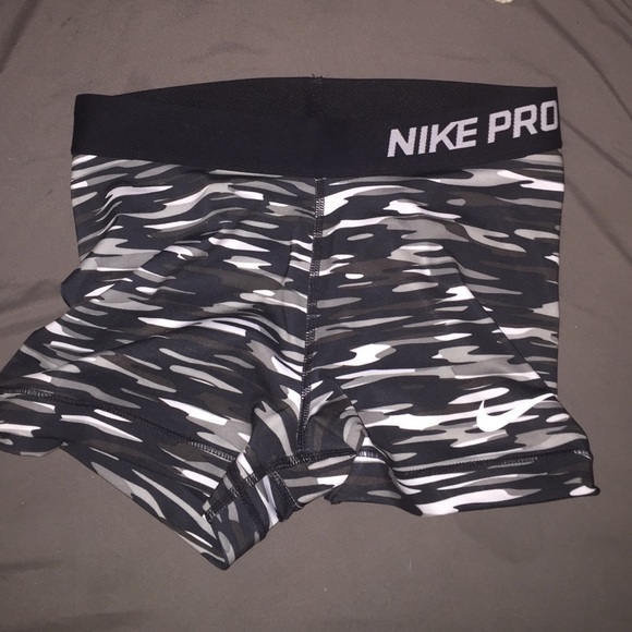 NIKE PRO SPANDEX RARE BRAND NEW