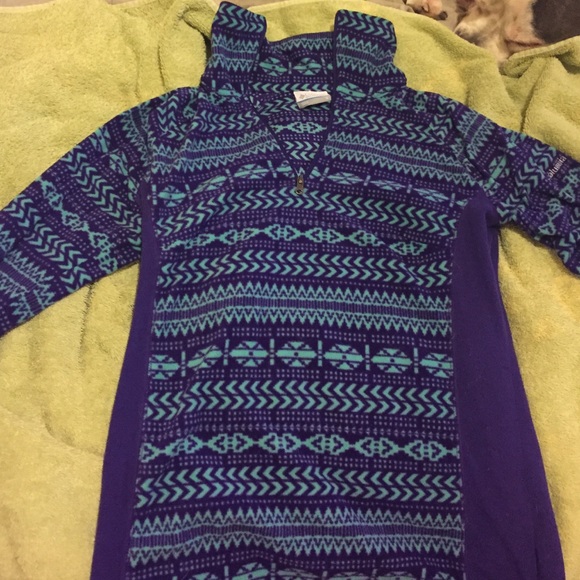Columbia light sweater