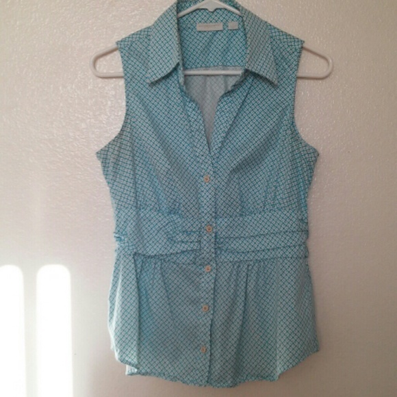 Blue patterned top