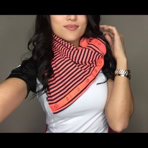 Lululemon vinyasa scarf