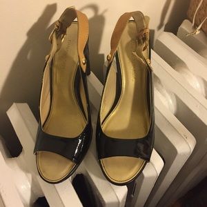 Banana Republic patent peep toe sling back