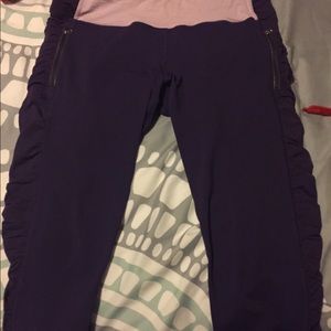 RARE LuLuLemon Ruched side Run Inspire Capris
