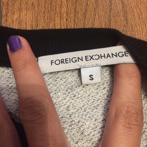 Grey halter top - Picture 3 of 3