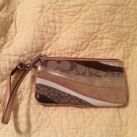 Wristlet