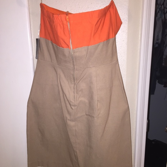 Dress - Picture 2 of 4