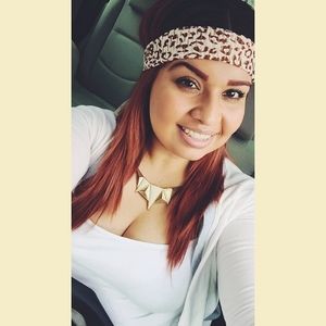 Meet your Posher, Alexandra