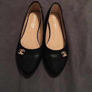 Chanel logo flats
