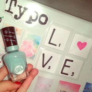 sally hansen miracle gel😚