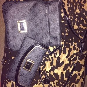 Guess purse & matching wallet