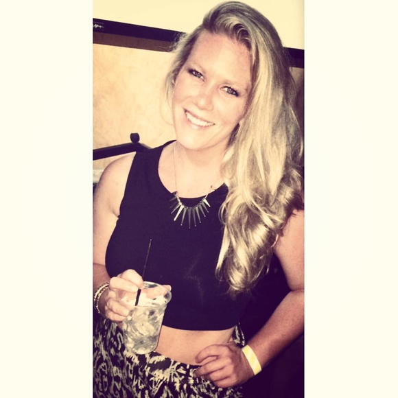 Meet your Posher, Melissa