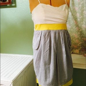 Yellow-white-&-gray sundress w/pockets