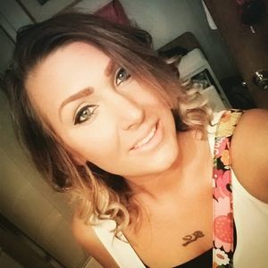 Meet your Posher, Desiree