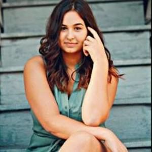 Meet your Posher, Maddie