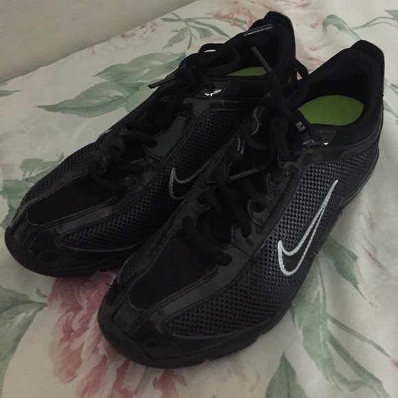 NIKE Airmax Ladies shoes SIZE 8