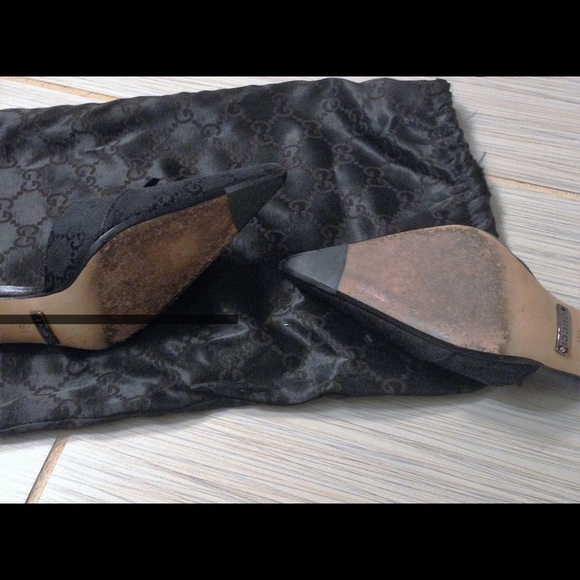 Gucci Size 8 Black Monogram Canvas Bow Tie Mules - Picture 4 of 4