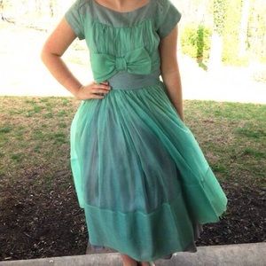 🚨removing in january🚨 1950 tea length prom dress