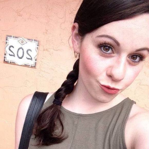 Meet your Posher, Danielle - Picture 1 of 1