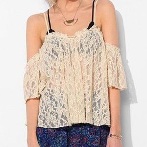 Kimchi Blue Lareina Lace Off-The-Shoulder Top