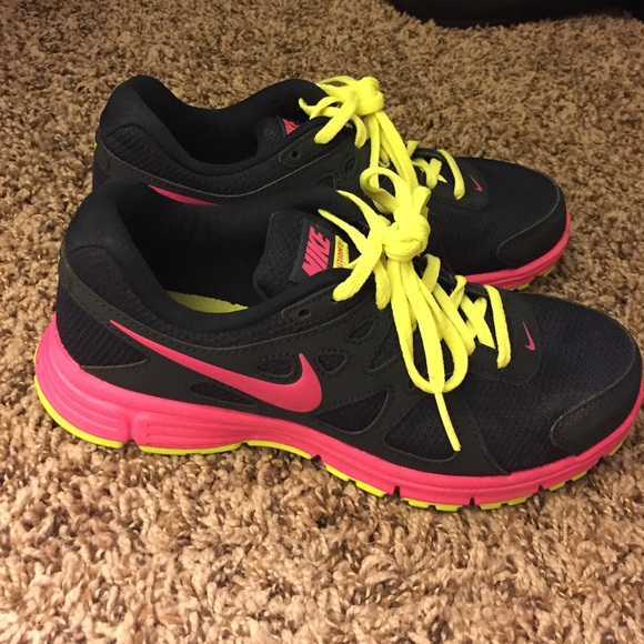 Nike Revolution 2 Running Shoes