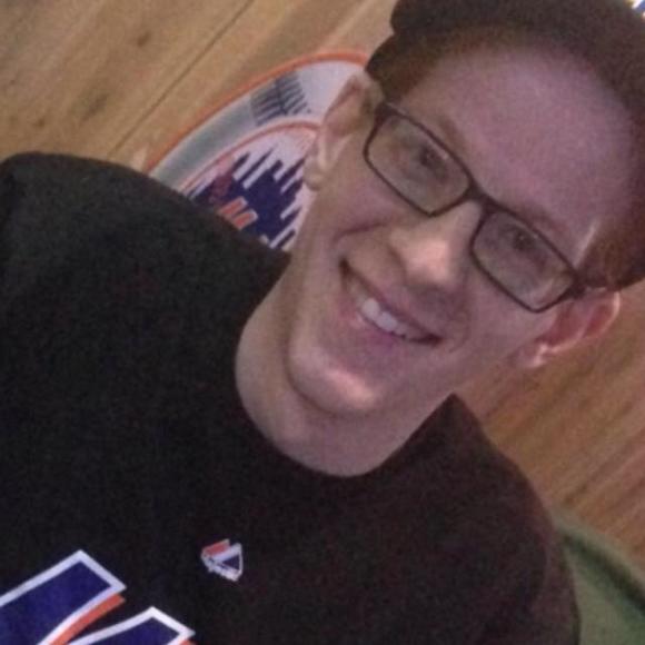 Meet your Posher, Johnny