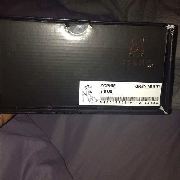 Stilettos - Picture 3 of 3