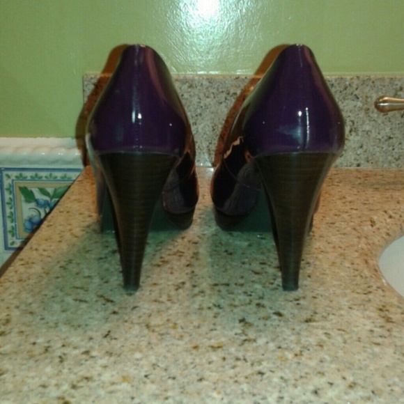 Open toe pump - Picture 2 of 4