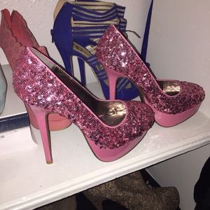 🚫🚫SOLD🚫🚫Pink sequence heels 🌸🌸