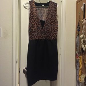 Dress leopard