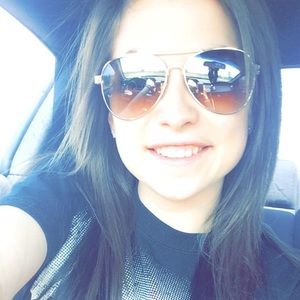 Meet your Posher, Kaylee