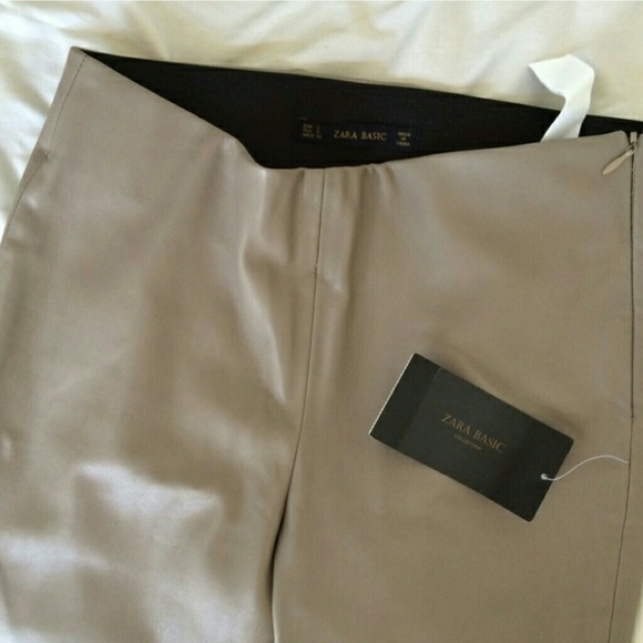 SOLD 🆕 Zara Beige Leather Zipper Skinny Leggings - Picture 2 of 3