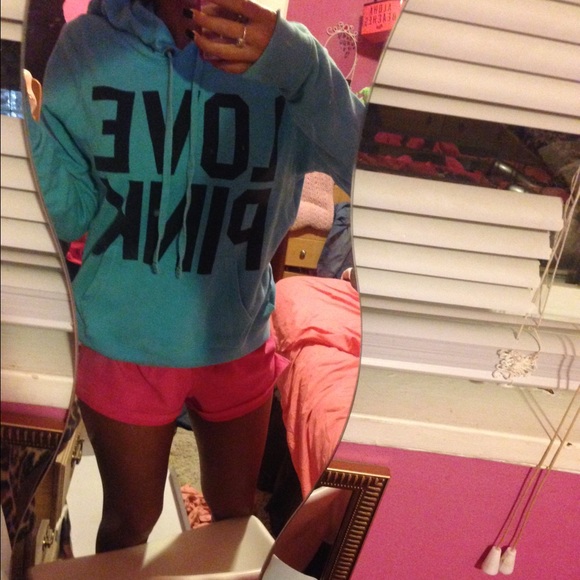 Love pink hoodie