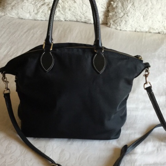 ❤️SOLD❤️Dooney & Bourkebblack satchel - Picture 2 of 4