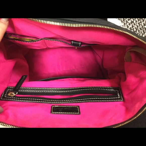 ❤️SOLD❤️Dooney & Bourkebblack satchel - Picture 3 of 4