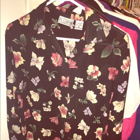Long sleeve floral button up blouse