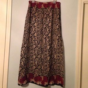 🌺🌺 PRICE REDUCTION🌺🌺 Chiffon skirt, lined.