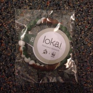 Limited edition medium camo lokai bracelet