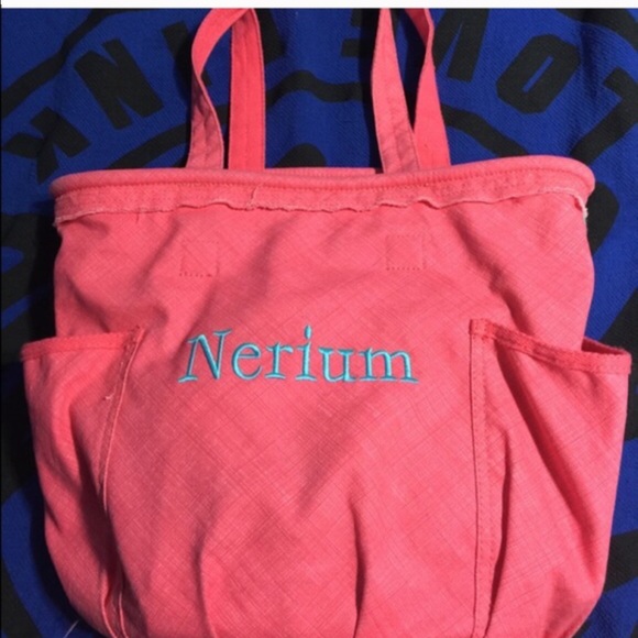 Thirty-One Retro Metro