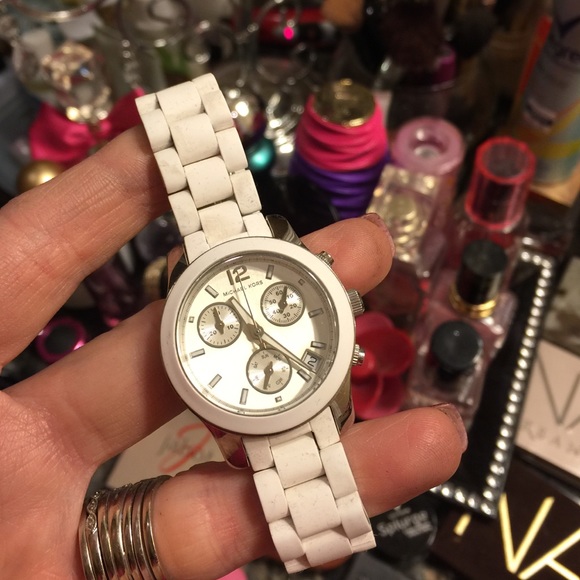 Michael Kors Watch - Picture 3 of 4