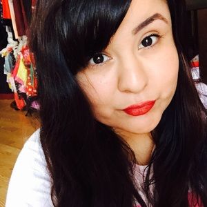 Meet your Posher, Athena