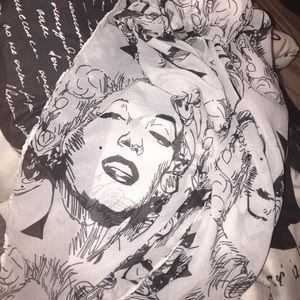 Marilyn Monroe scarf black and white thin fabric