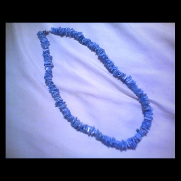 Turquoise chipped necklace (faux)