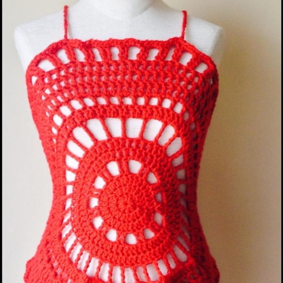 New custom made crochet cover up top - Picture 2 of 3