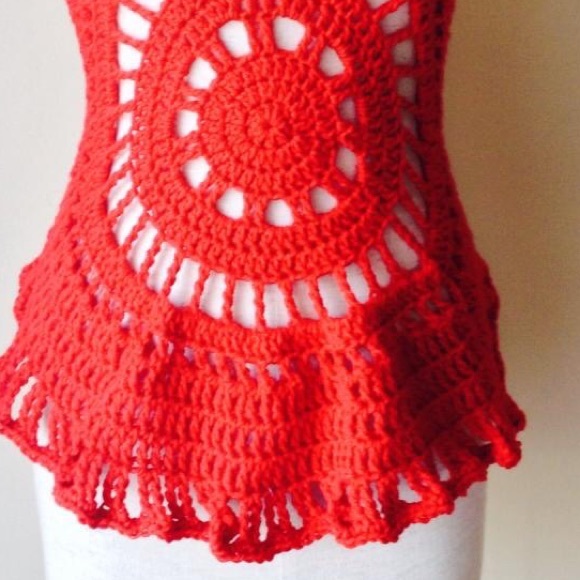New custom made crochet cover up top - Picture 3 of 3
