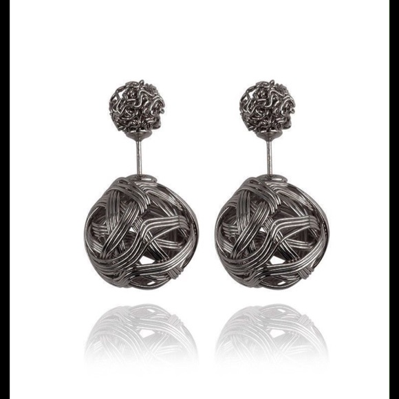 Double Sided Wire Ball Earrings - Metal