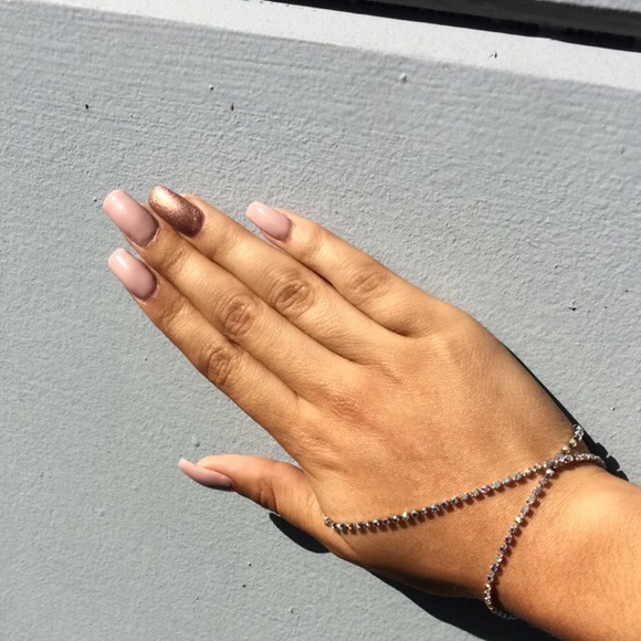 Convertible choker and bracelet