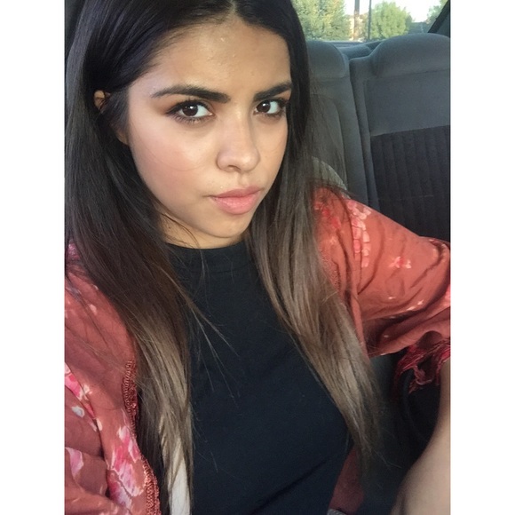 Meet your Posher, Karla - Picture 1 of 1