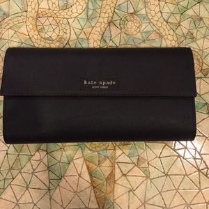 Kate Spade wallet! 💰