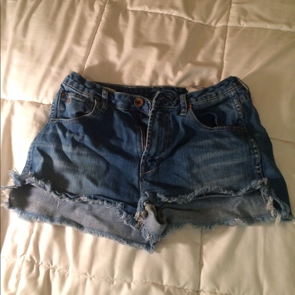 quiksilver denim high waisted cuttoffs
