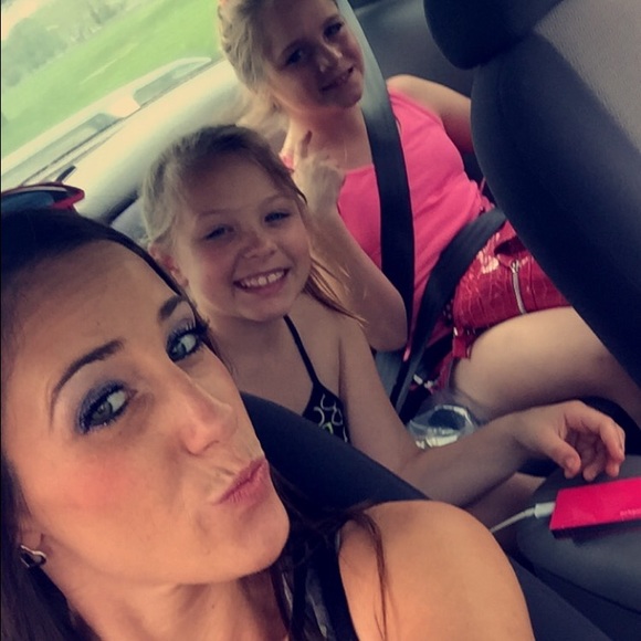 Meet your posher, Bridget 🙋🏻